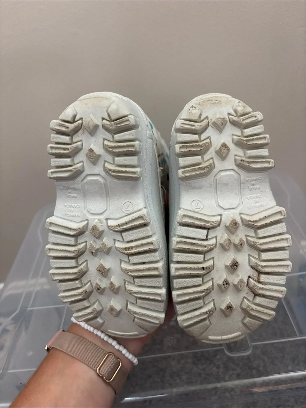 Tundra Kids White Winter Boots with Teal and Taupe Hearts